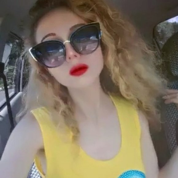 💎✨ Cat Eye Sunglasses - Picture 10 of 12